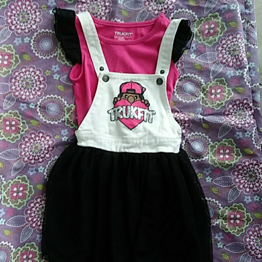 Girl overall dress and shirt